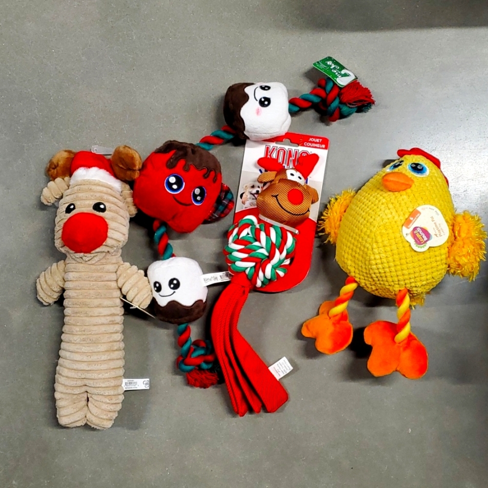 3 L-XL Plush Toys and 1 Kong Wubba